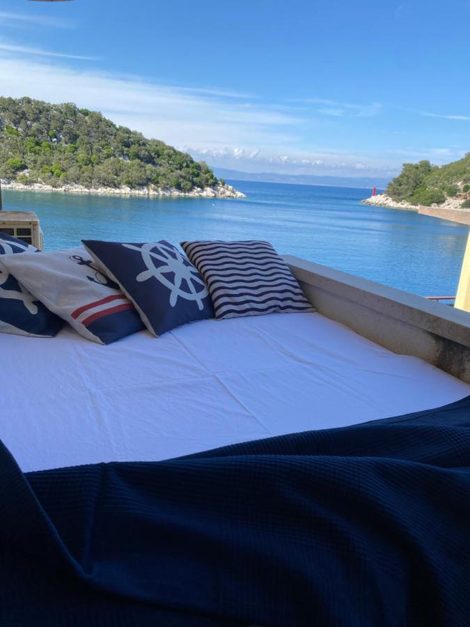Accommodation Triton Lastovo Extérieur photo