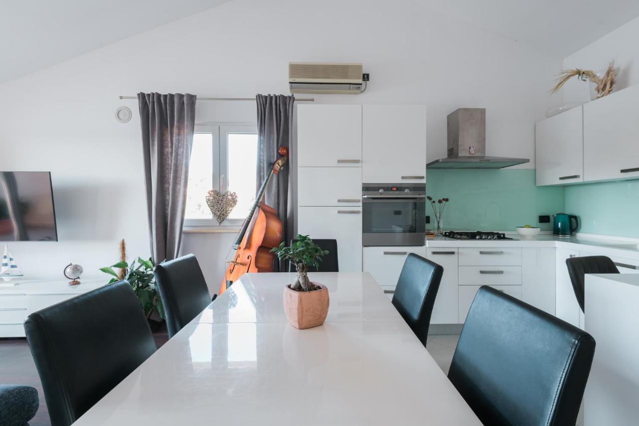 Accommodation Triton Lastovo Extérieur photo